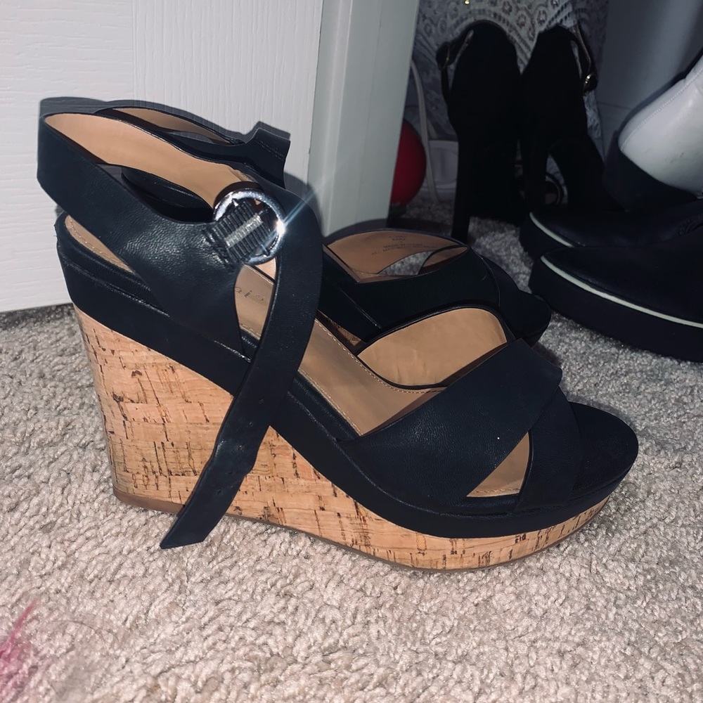 Black and Tan wedges